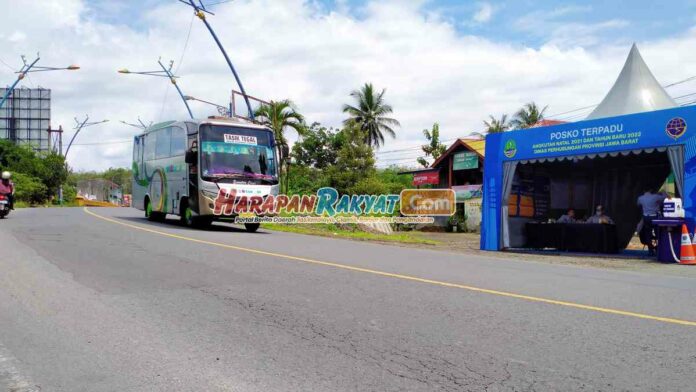 Arus Kendaraan di Jalur Nasional Kota Banjar Lancar