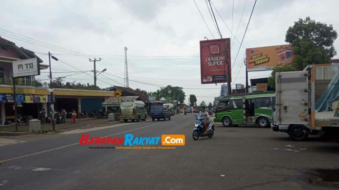 Arus Lalu Lintas di Kawali Ciamis