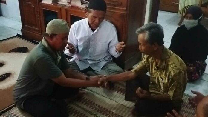 Hampir Lakukan Sumpah Pocong, Warga Ciamis Dituduh Santet Tetangganya