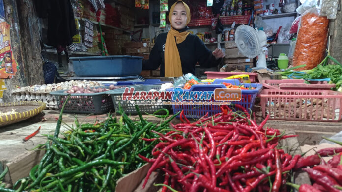 Harga Cabai Jelang Nataru di Pasar Ciamis Makin Pedas