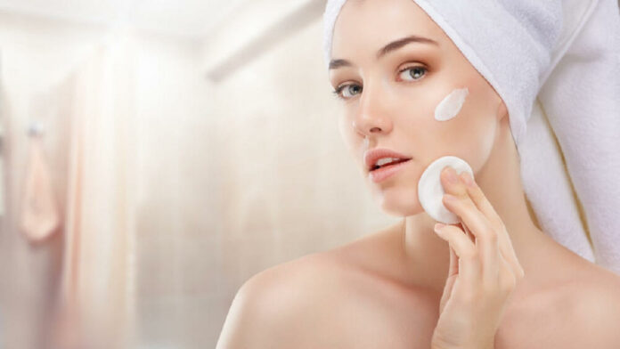 Manfaat Retinol untuk Jerawat dan Masalah Penuaan Pada Kulit Wajah