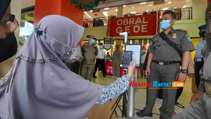 Aplikasi PeduliLindungi di Kota Banjar