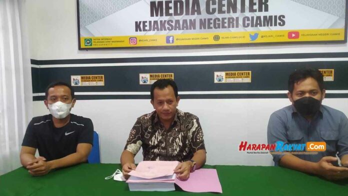 Tersangka Kasus Korupsi
