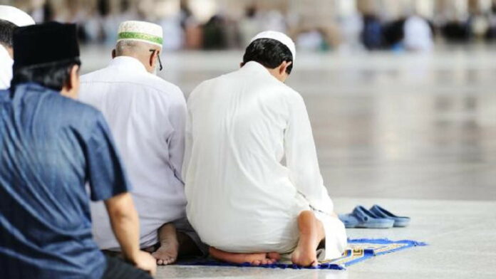 Tidak Shalat Jumat Karena Sakit
