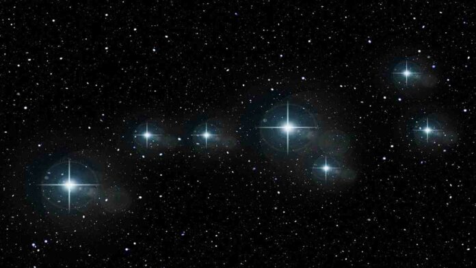 Bintang Tercantik di Alam Semesta Dengan Cahaya Paling Terang