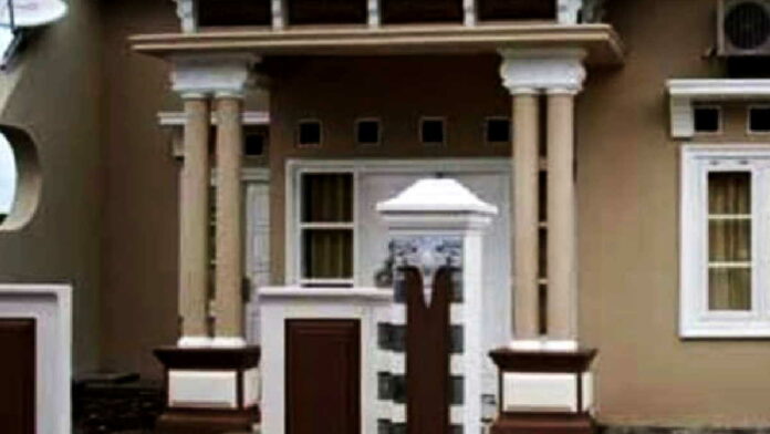 Desain Tiang Teras Bulat Tampilkan Inspirasi Rumah Mewah dan Megah