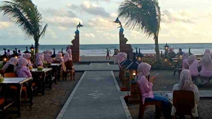 Kampung Turis Pangandaran Ramai