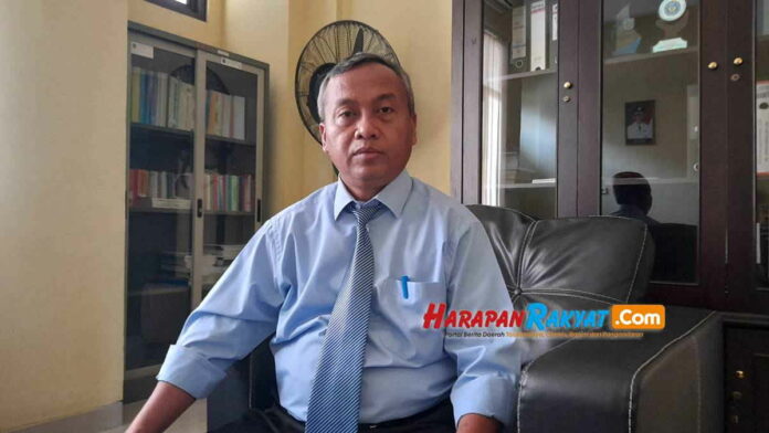 Oknum Guru Bolos Setahun