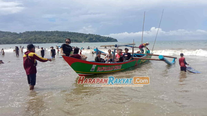 Pelaku Jasa Perahu Siar di Pangandaran Raup Untung Saat Nataru