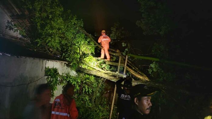 Hujan Angin di Kota Banjar