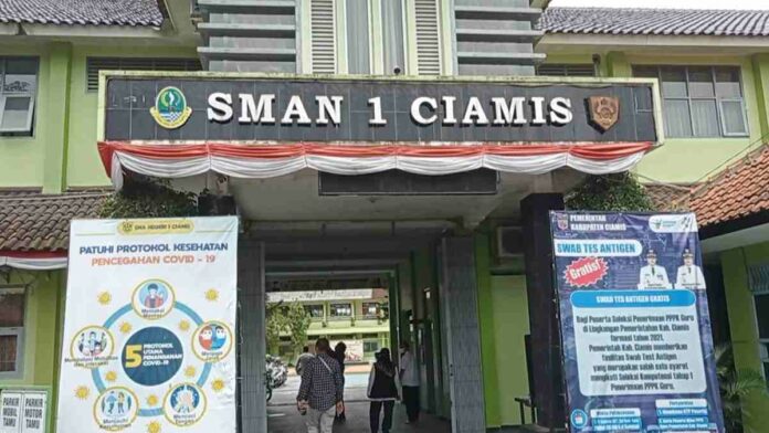 Tradisi Lingkaran Setan