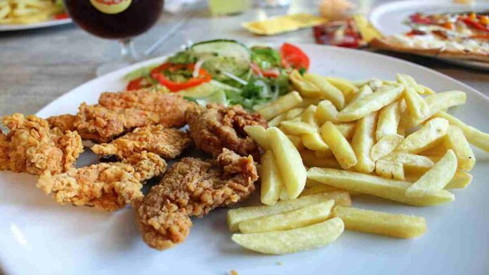 Saham Restoran di Indonesia Anjlok, Buah dari Kasus Omicron yang Naik