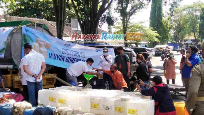 8 Ribu Liter Minyak Goreng Curah Digelontorkan Buat Pedagang di Ciamis