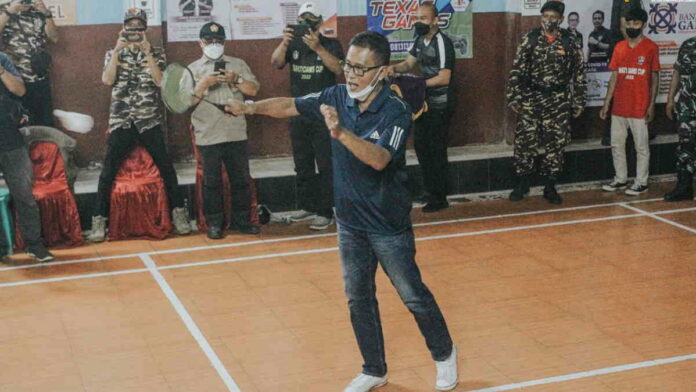 Buka Turnamen Badminton, Bupati Ciamis Ingatkan Prokes