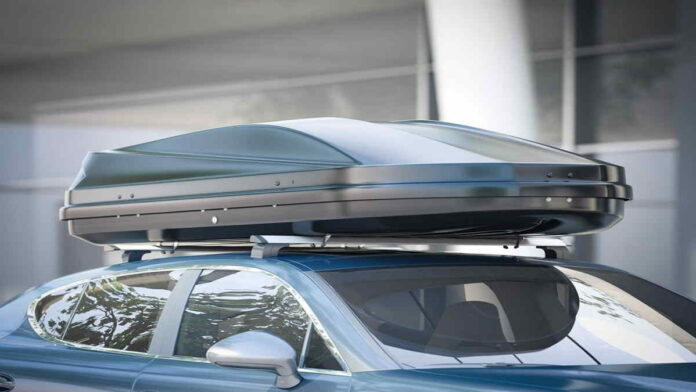 Cara Pasang Roof Box di Mobil dengan Poin Berikut Agar Lebih Aman!