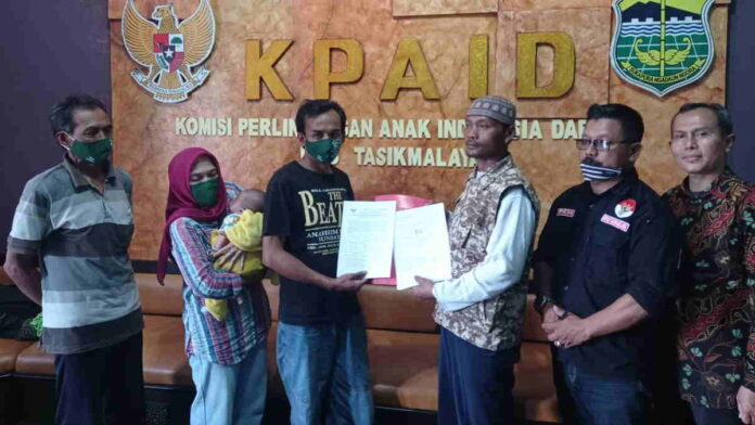 Sempat Ditahan Kerabatnya, Bayi di Tasikmalaya Kembali ke Pangkuan Ibu Kandung