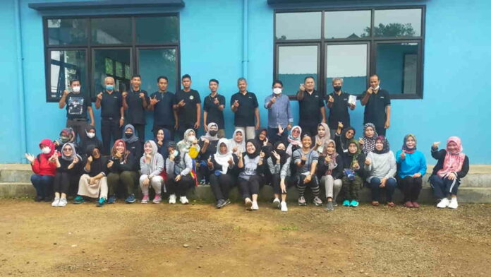 Tingkatkan Imun, Pegawai DPPKBP3A Ciamis Olahraga Bareng Bank Bjb