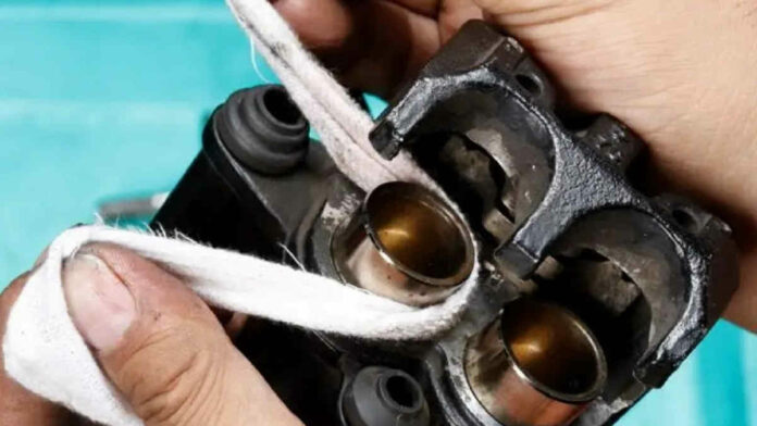 Cara Melepas Piston Kaliper Motor Secara Mandiri dan Mudah