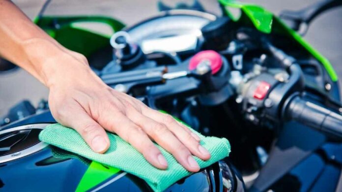 Cara Mengembalikan Warna Motor yang Pudar, Mudah Tanpa Biaya Mahal