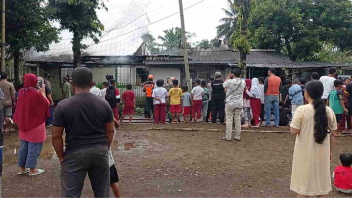 Dua Rumah Kontrakan di Tasikmalaya Ludes Terbakar