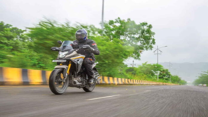 Naik Motor di Jalan Menanjak yang Benar, Simak Ini Agar Tidak Celaka!