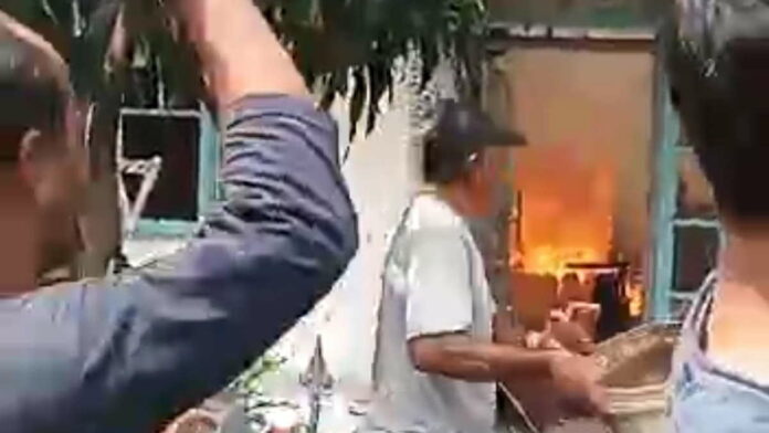 Pabrik Makroni di Tasikmalaya Ludes Terbakar