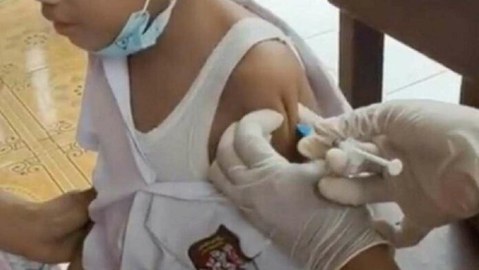 Viral Video Anak Badui Kebal Suntik Vaksin, Ini Penjelasan Dinkes Banten