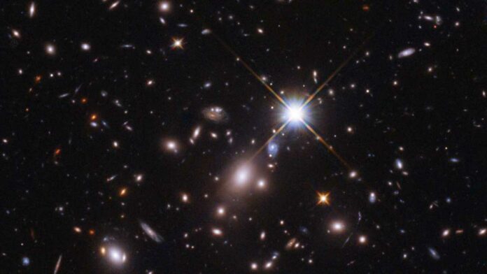Bintang Tunggal Earendel Terjauh Berhasil Tertangkap Teleskop Hubble