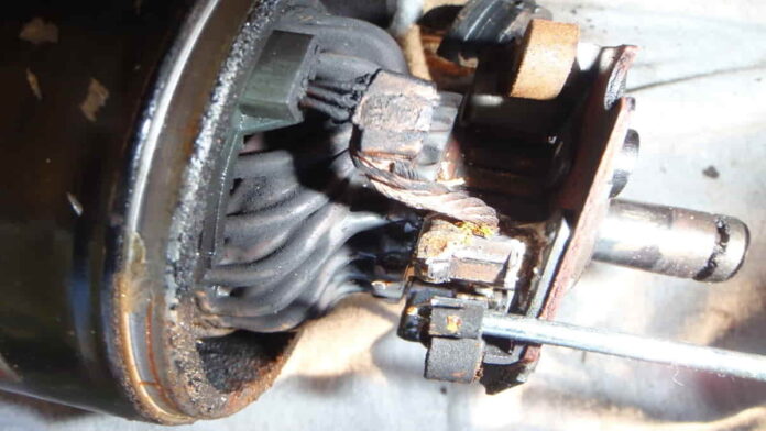 Cara Memperbaiki Starter Motor dengan Mengetahui Penyebab Berikut Ini!