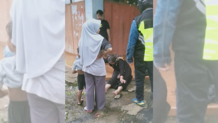 Emak-emak di Ciamis Terjungkal