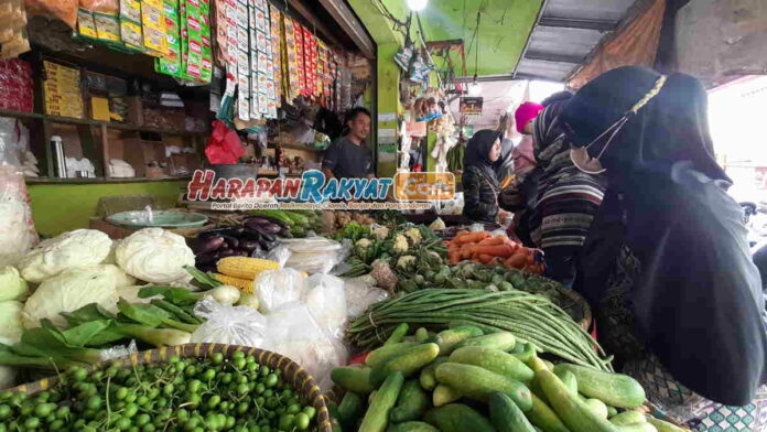 Harga Bahan Pokok di Pasar Banjar Naik Signifikan