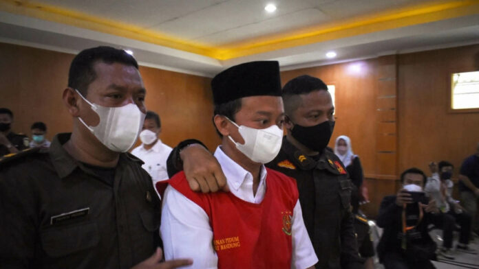 Predator Seks Asal Bandung Divonis Hukuman Mati Hari Ini Secara Resmi