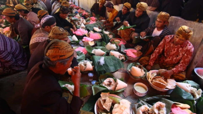 Ritual Orang Jawa yang Melibatkan Makanan