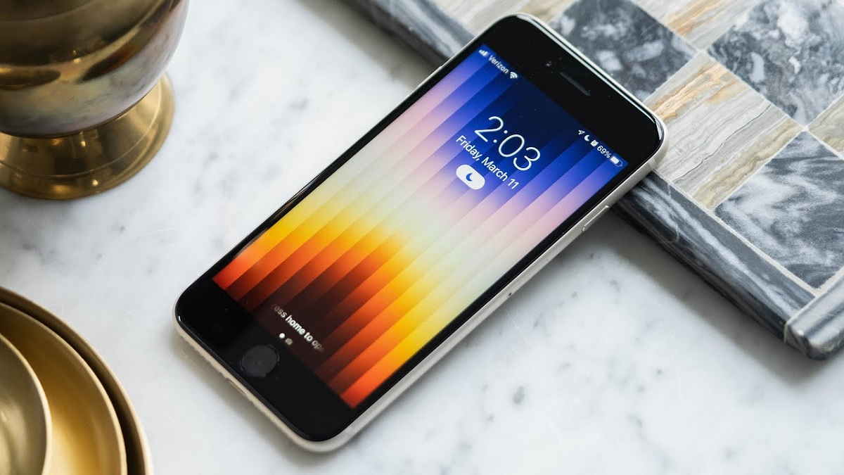 Spesifikasi Apple iPhone SE 2022, Desain Klasik dengan Fitur Tangguh!