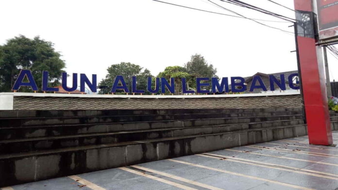 Video Remaja Mesum di Alun-Alun Lembang Bandung Viral di Medsos!