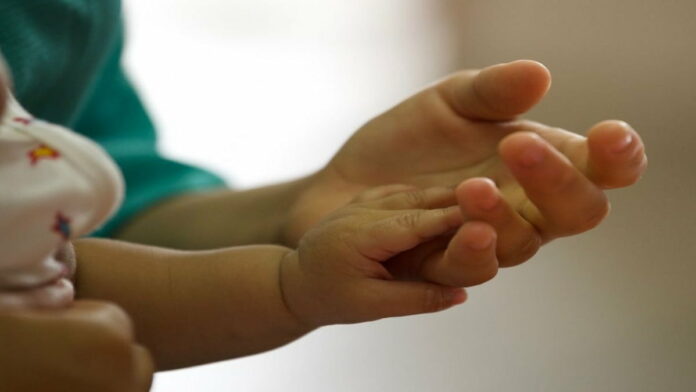 Viral Ibu Melahirkan Bayi Dalam Bus Jurusan Tanjung Priok-Leuwiliang
