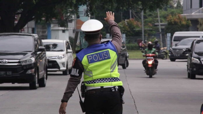 Viral Remaja di Karanganyar Kesal Hingga Ngamuk Karena Ditilang Polisi!