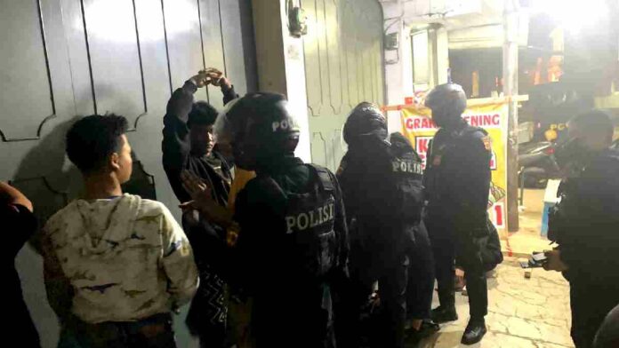 Pemuda balapan liar