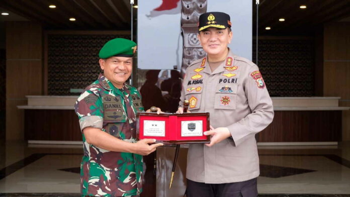 Pangdam I Bukit Barisan Jalin Sinergitas dengan Kapolda Riau