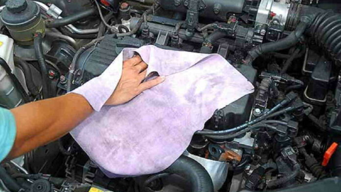 Cara Membersihkan Ruang Mesin Mobil Sendiri dengan Aman