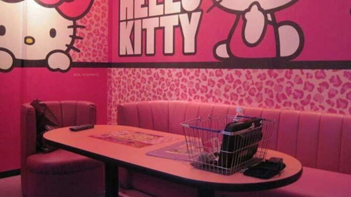 Desain Ruang Tamu Hello Kitty Didominasi Penggunaan Warna Serba Pink