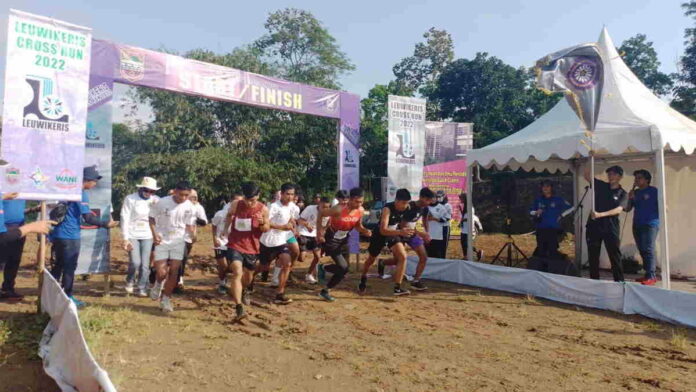 Event Leuwi Keris Cross Run, Kenalkan Wisata Cibungureun Ciamis