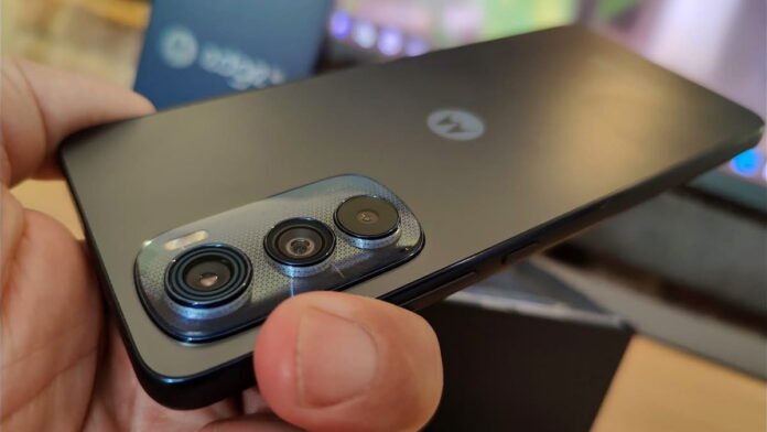 HP Motorola Edge 30 Fusion Segera Rilis Bersama Pilihan Lain, Cek!