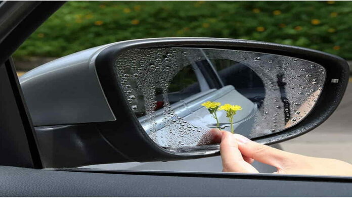 Kaca Spion Mobil Berembun, Berikut Ini Penyebab dan Cara Mengatasi!
