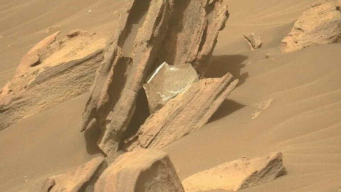 Misteri Balance Rock di Mars Hebohkan Warganet, Campur Tangan Alien?
