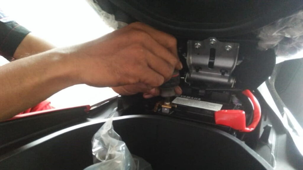Cara Menghidupkan Motor Injeksi Tanpa Aki, Lebih Mudah dan Simpel!