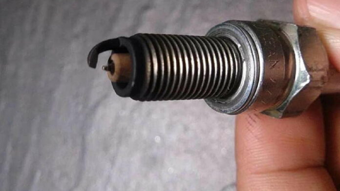 Efek Busi Motor Kotor yang Cukup Serius, Pemilik Kendaraan Wajib Tahu