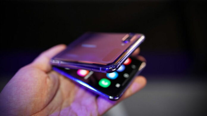 HP Samsung Galaxy Z Flip 5 dalam Rumor, Dukung Snapdragon 8 Gen 1!