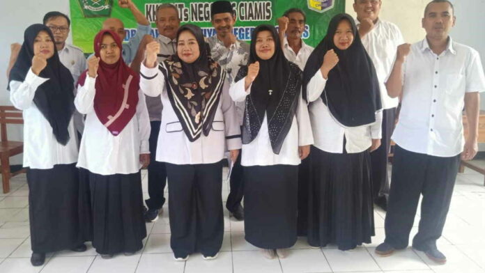 Keren, 4 Siswi MTs Negeri 16 Ciamis Raih Prestasi Tingkat Nasional
