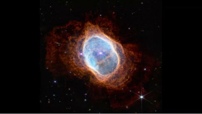 Nebula Cincin Selatan, Awan Gas yang Mengelilingi Bintang Sekarat